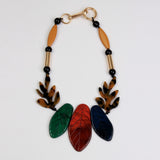 Leaf Patterned Short Necklace