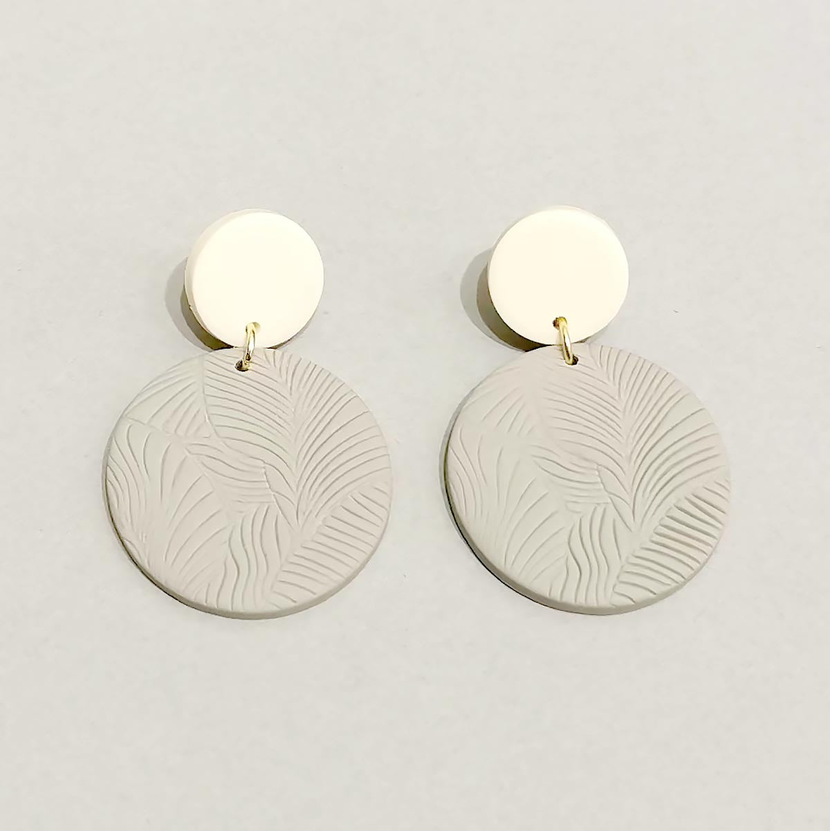 Grey Round Pieces Soft Clay Earrings JYM00018GRY